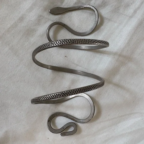 Vintage silver snake arm cuff - Picture 3 of 3